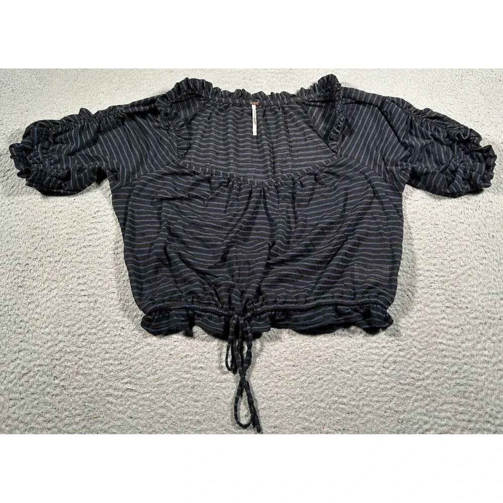 Free People Dorothy Top Womens Medium Black‎ Stripe Ruffled Cropped Puff Sleeve